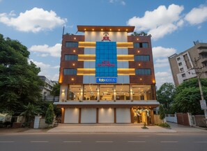 مدخل المنشأة