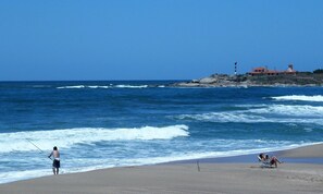 Beach nearby, sun-loungers, beach towels