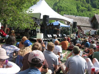 Best Value!! Quick Stroll to Ski Lifts and seasonal free Chondola!!