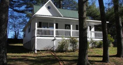 Lil White House with Water Trampoline