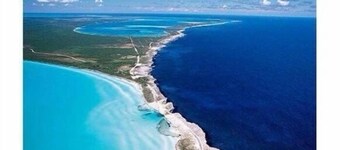  Beachfront - Royal View Villa