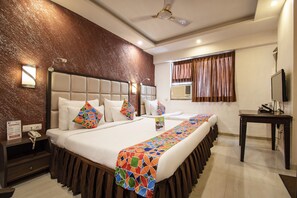 Executive-rum - 1 kingsize-säng - icke-rökare - utsikt mot staden | Utsikt mot innergård