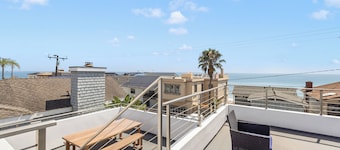 Ventura Beach House with Ocean View
