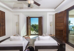 4 bedrooms, in-room safe, iron/ironing board, WiFi