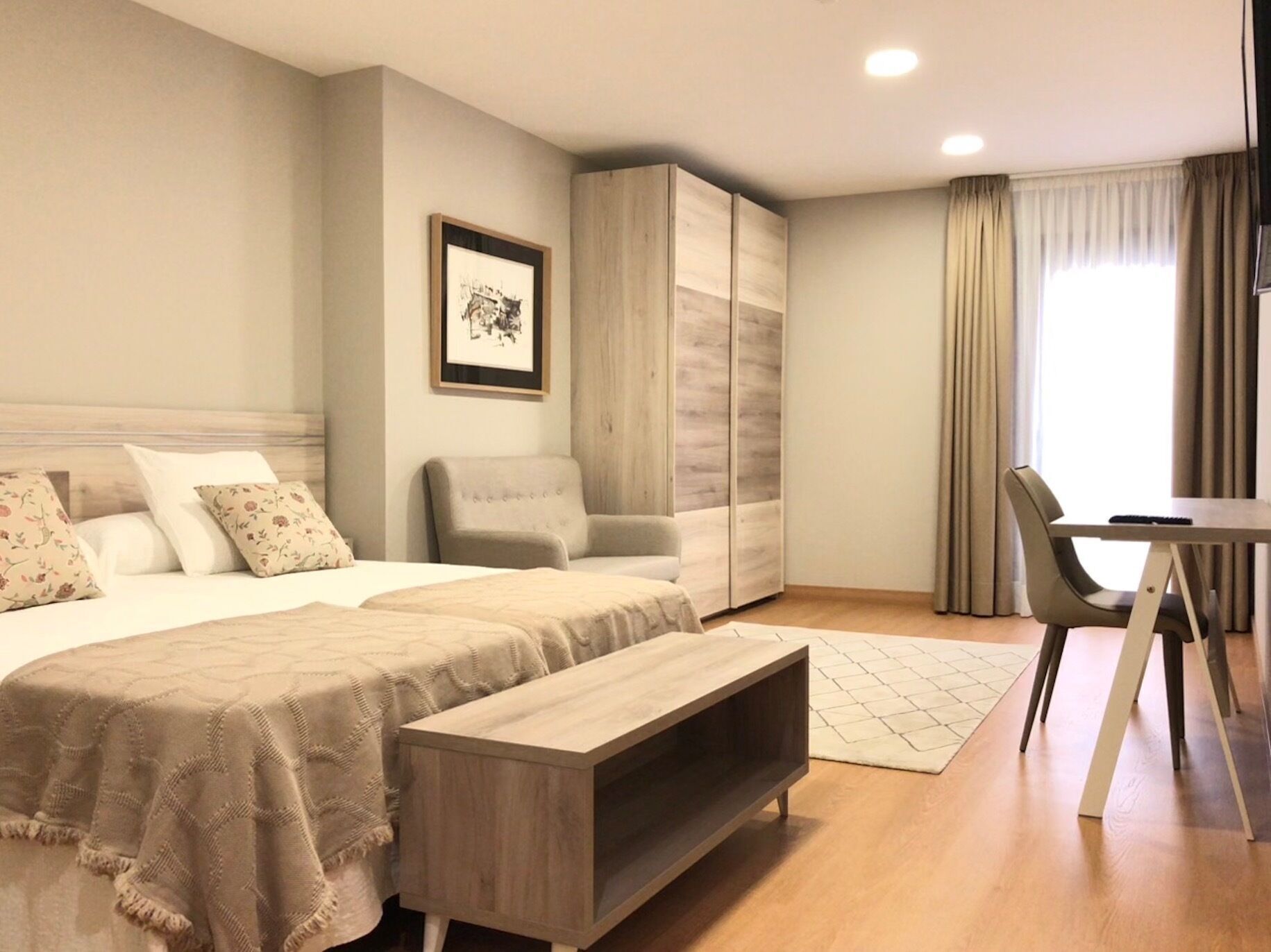 5 chambres, rideaux occultants, chambres insonorisées, Wi-Fi gratuit
