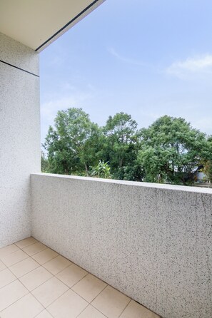 Standard Double Room, Balcony | Balcony - The Dawn B&B (Ji'an)