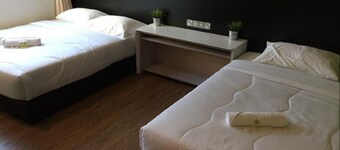 Monaco Boutique Hotel Kampung Air