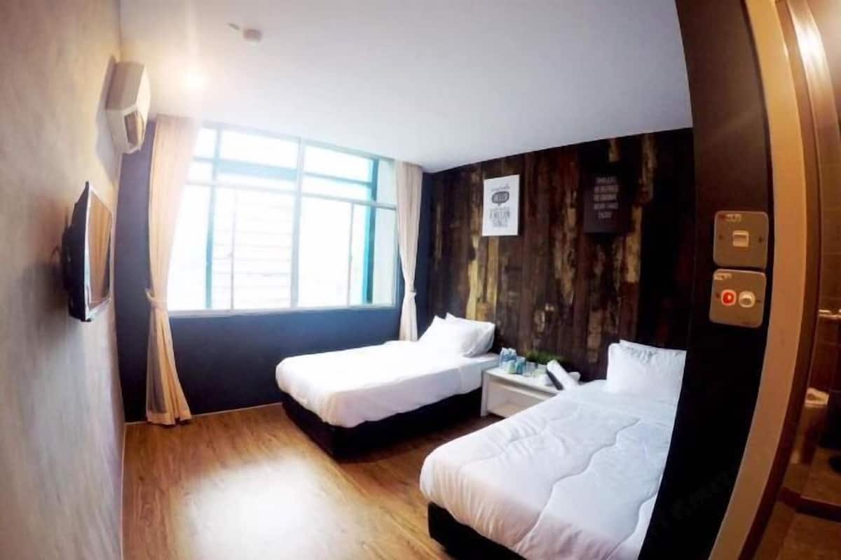 Free WiFi, bed sheets