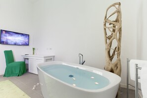 Appartement, 1 chambre (Green) | Baignoire relaxante profonde