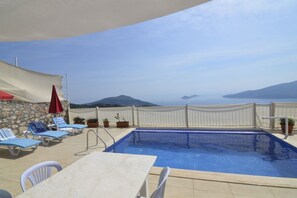 Outdoor pool - Villa Beyaz (Kas)