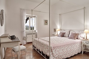 Villa, 4 Schlafzimmer | 4 Schlafzimmer, Bügeleisen/Bügelbrett, Babybetten, kostenloses WLAN