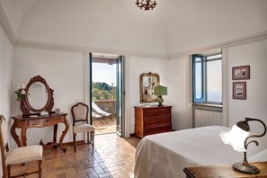 Villa, 4 Bedrooms | 4 bedrooms, iron/ironing board, cribs/infant beds, free WiFi - Fondo Turiello (Massa Lubrense)