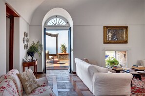 Villa, 4 Bedrooms | Living area | TV - Fondo Turiello (Massa Lubrense)