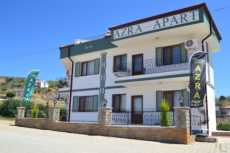 Fachada de la propiedad