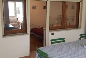 Apartment, 2 Bedrooms | In-room dining