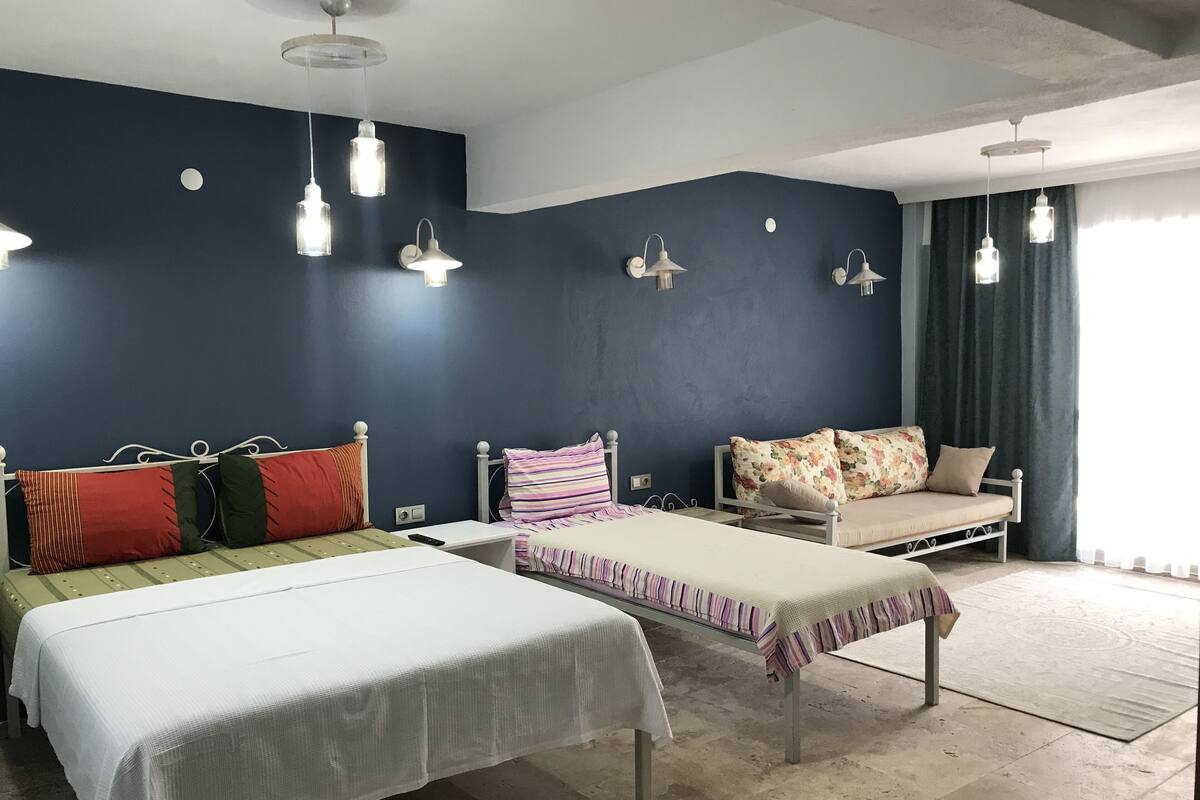 Deluxe-Dreibettzimmer, Terrasse, Erdgeschoss