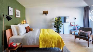 1 bedroom, in-room safe, desk, laptop workspace