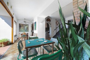 Villa, 4 Schlafzimmer | Terrasse/Patio
