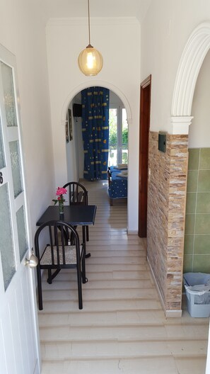 Lägenhet - 2 sovrum | Vardagsrum | Platt-tv