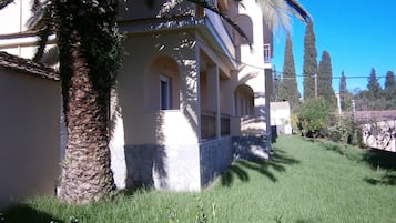 Enceinte de lâhĂ©bergement