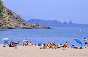 Beach nearby - Camping El Maset (Begur)