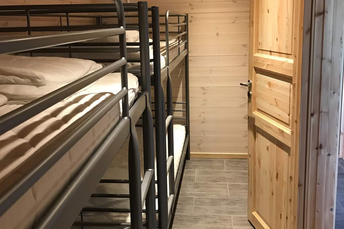 Apartamento, vistas al mar | Cunas gratuitas