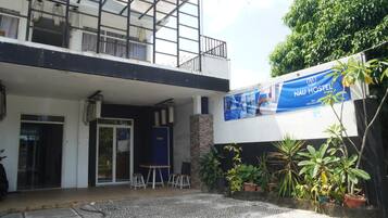 Mặt tiền nơi lưu trú