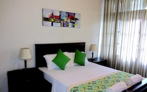 3 bedrooms, Egyptian cotton sheets, premium bedding, down duvets - Twin Villa 22 (Katugastota)