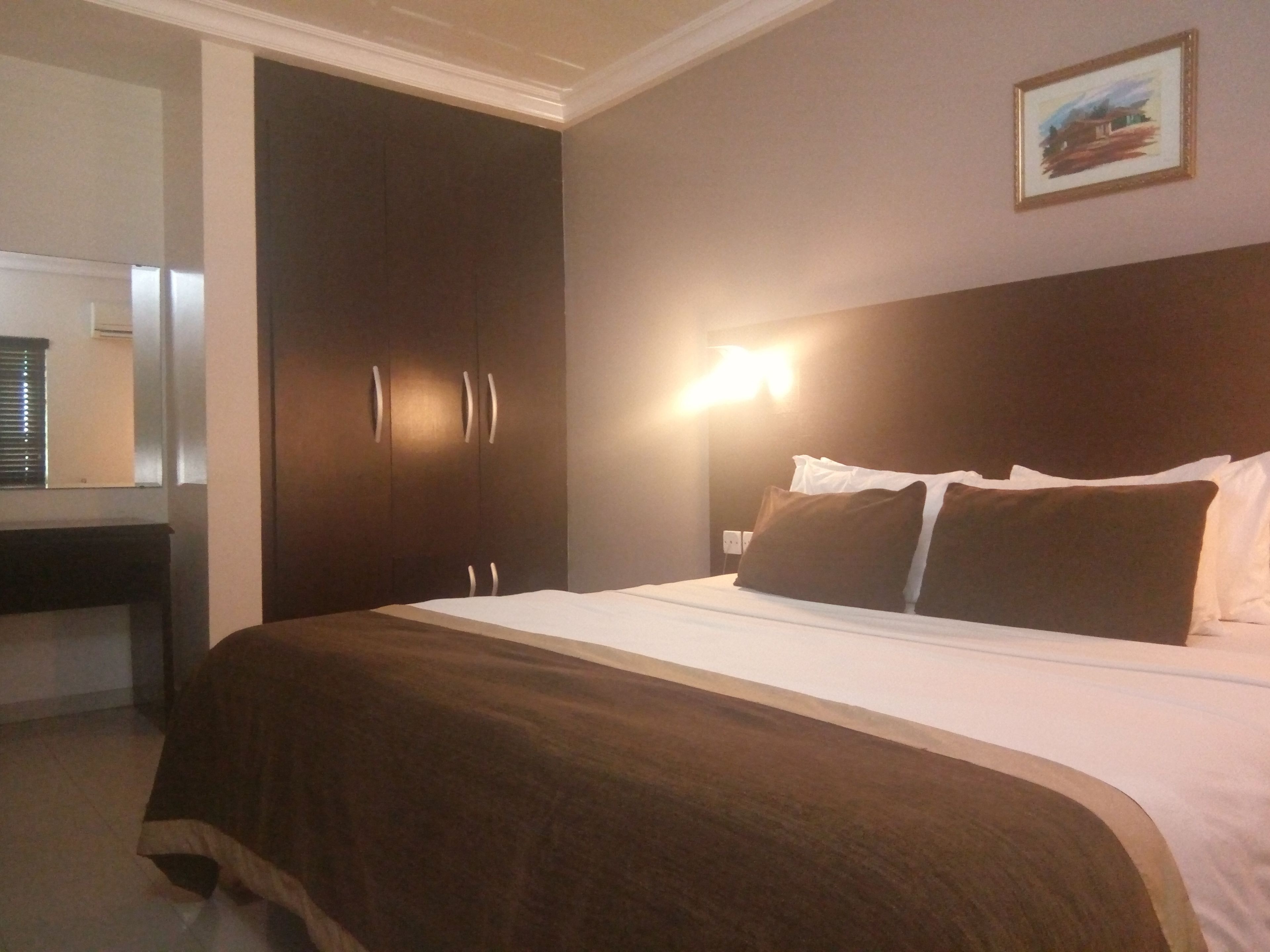 Individually decorated, desk, free WiFi, bed sheets