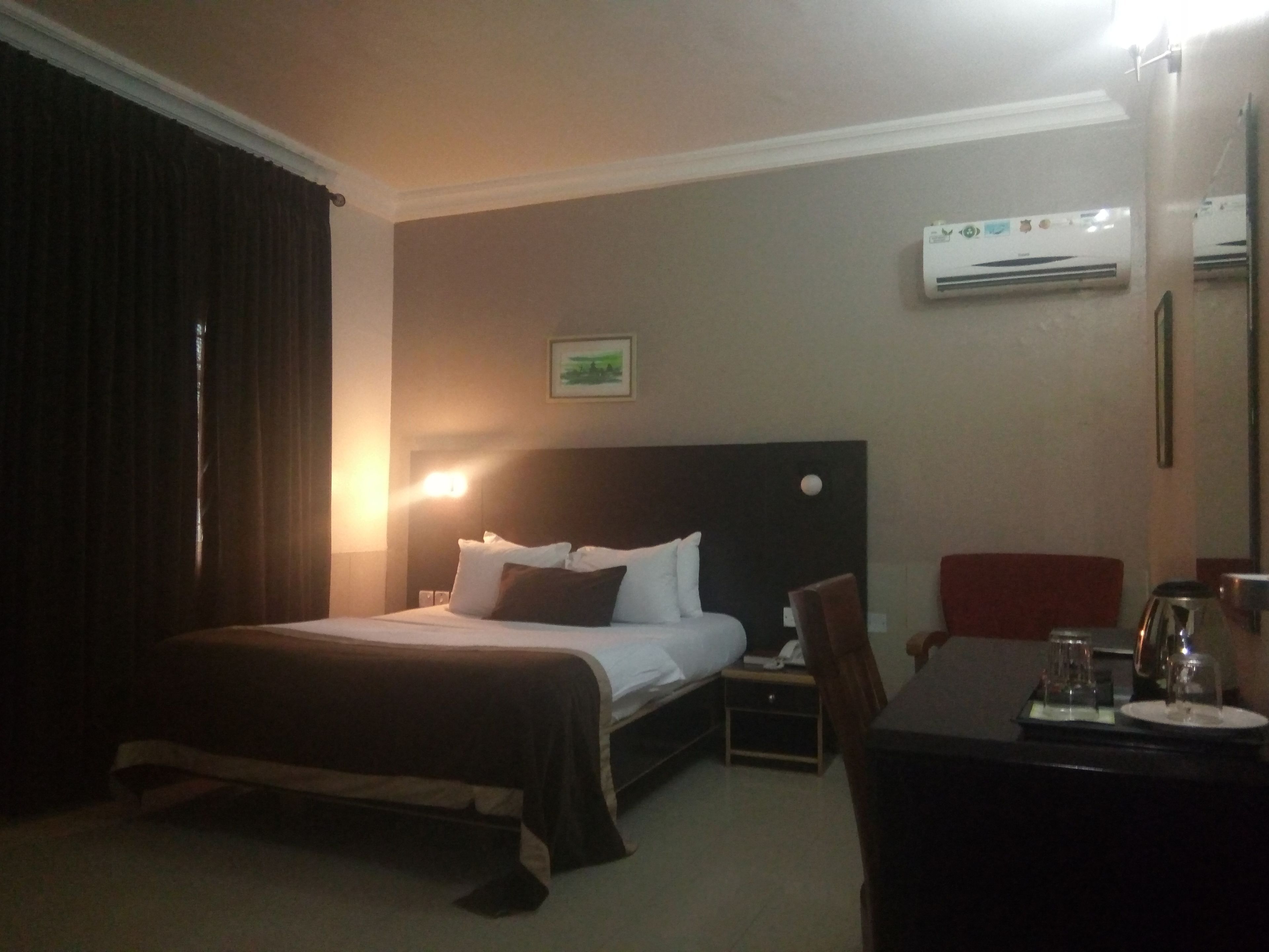 Individually decorated, desk, free WiFi, bed sheets