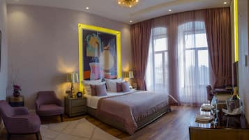 Deluxe Tek Büyük Yataklı Oda | Oturma alanı | Premium TV kanalları bulunan 49 inç LED televizyon, televizyon, Netflix