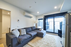 Apartment, 2 Bedrooms | Living area