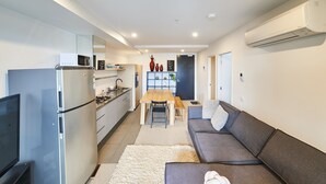 Apartamento, 2 habitaciones | Zona de estar