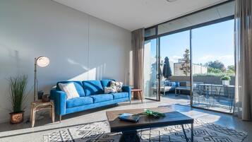 House, 5 Bedrooms | Living area | Flat-screen TV