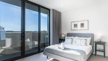 House, 5 Bedrooms | 5 bedrooms, iron/ironing board, free WiFi, bed sheets