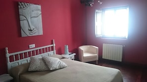 Doppelzimmer | Zustellbetten, kostenloses WLAN