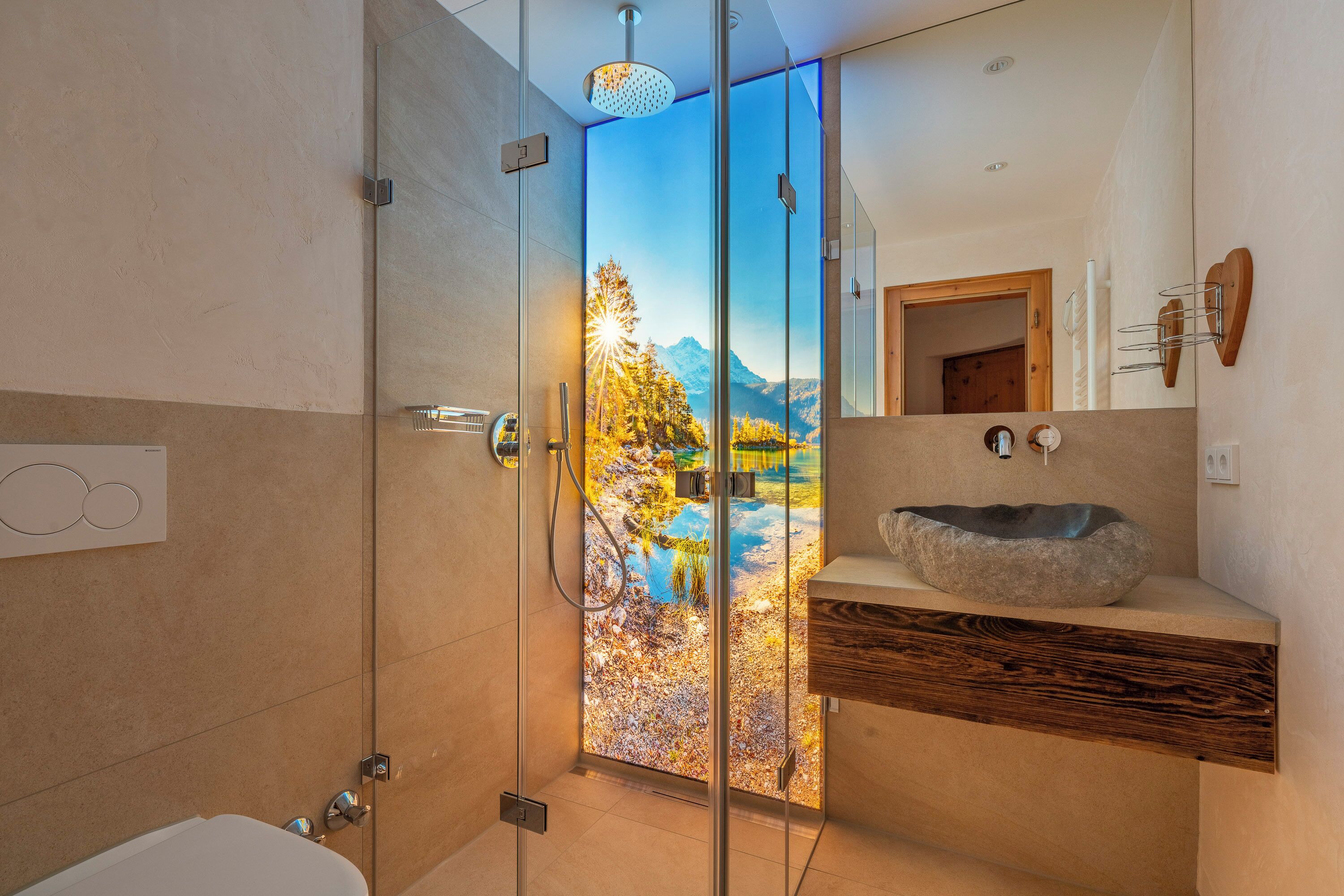Condo superior (Bergfex) | Baño | Regadera, secadora de cabello, toallas, papel de baño 