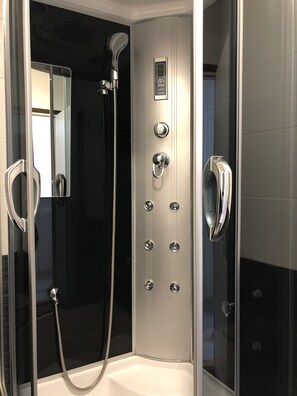 Economy Double Room, 1 Queen Bed, Non Smoking, Sea View | 4 bedrooms, premium bedding, pillowtop beds, in-room safe - Villa Klaic Guesthouse Dubrovnik (Dubrovnik)