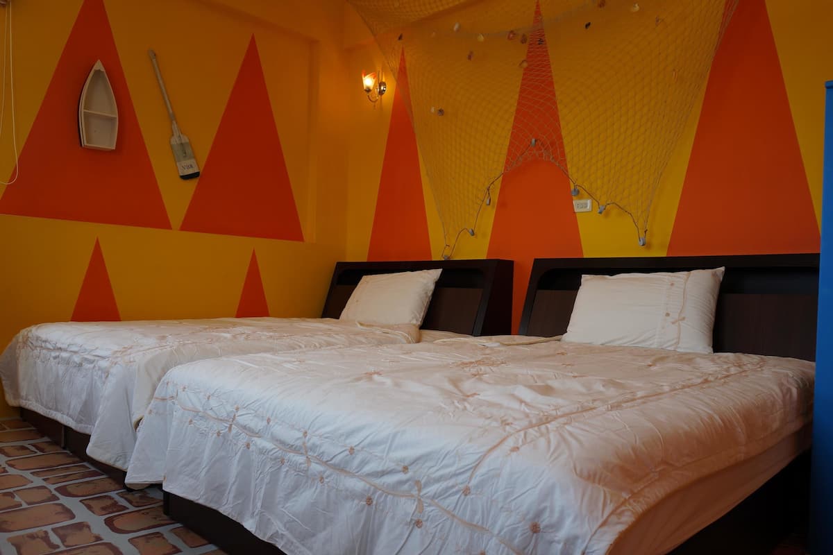 Standard Quadruple Room, 2 Double Beds, Non Smoking, Ocean View | Desk, blackout drapes, free WiFi, bed sheets