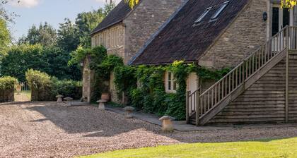 Great Ashley Farm B&B and Shepherds Huts