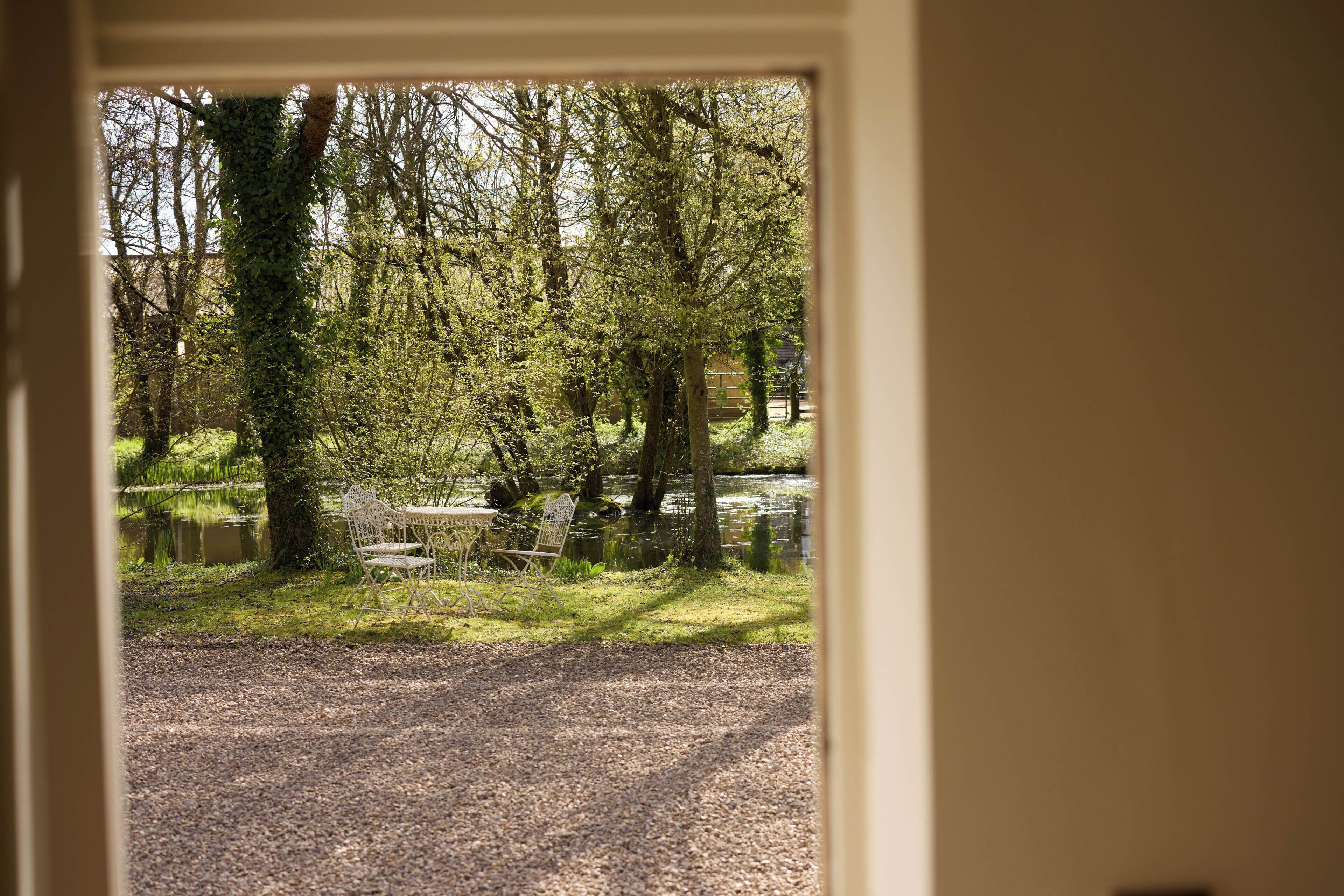 Foto - Great Ashley Farm Cottage and Shepherds Huts.