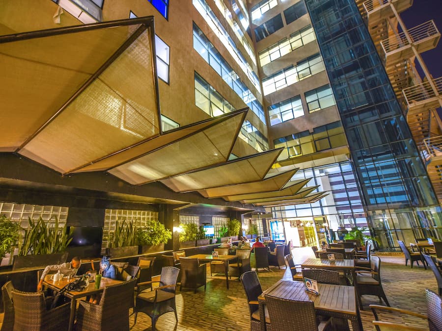 Breakfast, lunch, dinner served; local and international cuisine