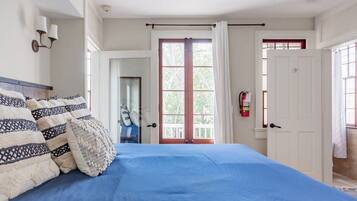 1 habitación, tabla de planchar con plancha, cuna de viaje y wifi