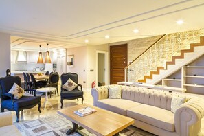Villa, 4 Bedrooms | Living area | Plasma TV