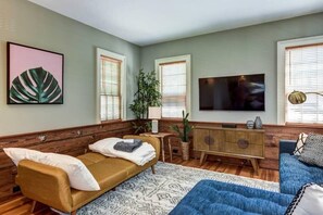 TV, fireplace, offices