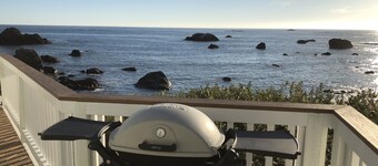 Ocean's Edge-Ocean front home!!!!