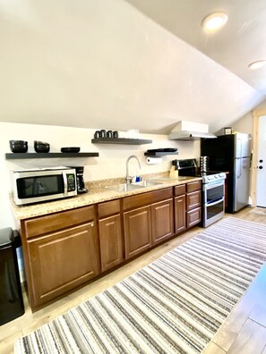 Fridge, microwave, oven, stovetop - Surround Yourself with 2.5 Acres of Private Mountain Escape - 1 Bed/1.5 Bath (Duck Creek Village)