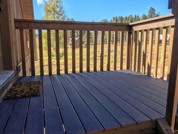Property grounds - Surround Yourself with 2.5 Acres of Private Mountain Escape - 1 Bed/1.5 Bath (Duck Creek Village)
