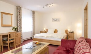 Dobbeltrom | Skrivebord, strykejern/-brett og wi-fi (inkludert)