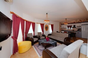 Villa | Living area | Plasma TV - Villa Muge (Kas)